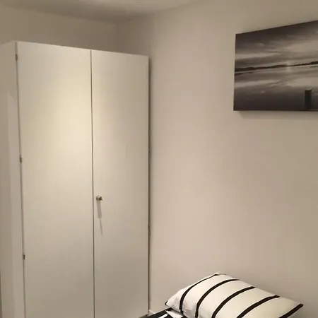 Apartamento Red&white Lower Ground Floor