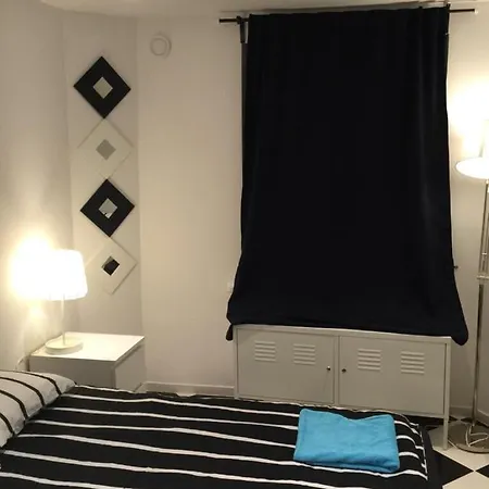 Apartamento Red&white Lower Ground Floor *