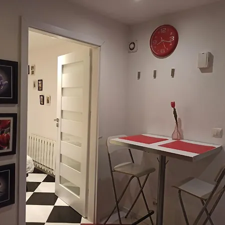 Red&white Lower Ground Floor